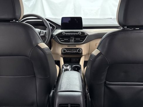 Certified 2022 Ford Escape Titanium w/ Class II Trailer Tow Package image 36