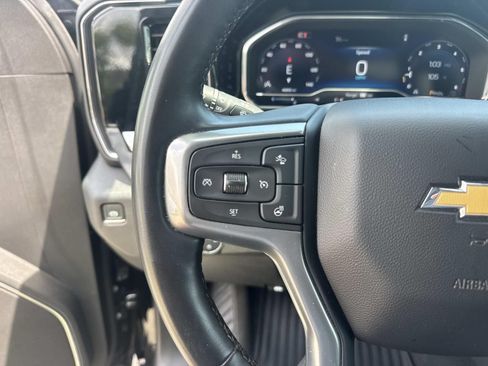 Used 2025 Chevrolet Silverado 1500 LT RWD image 23