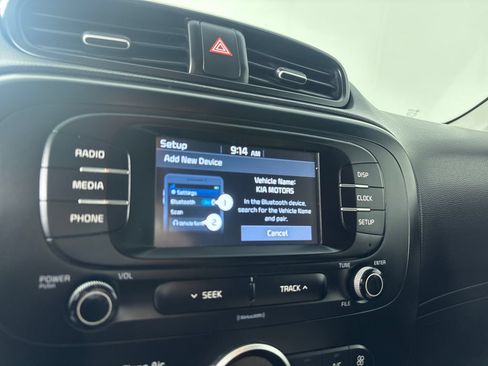 Used 2017 Kia Soul + FWD image 27