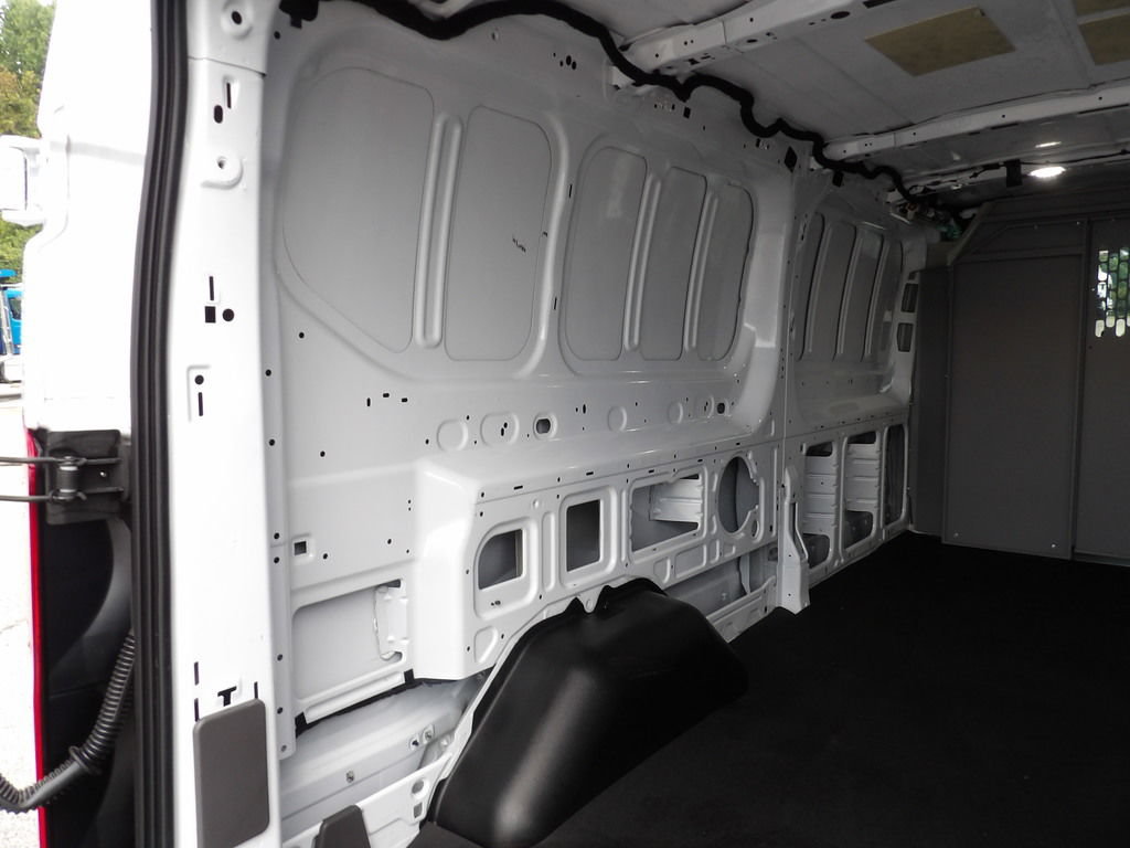 Used 2023 Ford Transit 350 Low Roof AWD image 40