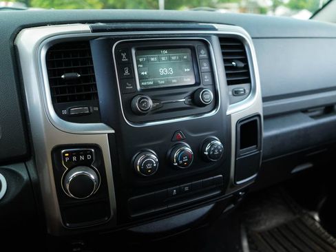 Used 2015 RAM 1500 Classic SLT RWD image 8