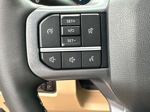 New 2025 Ford F250 Lariat w/ Chrome Package image 56