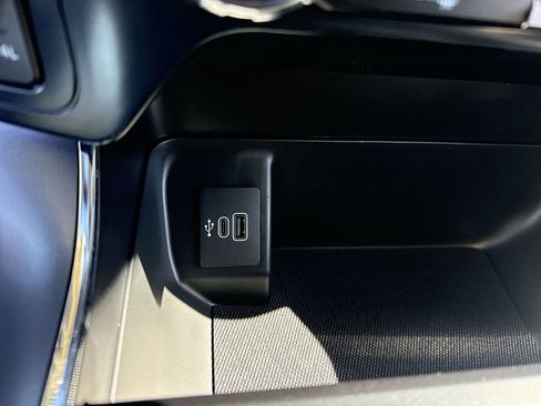 New 2026 Ford F150 XLT w/ XLT Chrome Appearance Package image 30