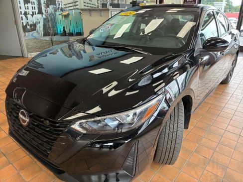 Used 2024 Nissan Sentra SV FWD image 6