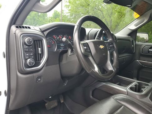 Used 2019 Chevrolet Silverado 1500 LTZ AWD/4WD image 16