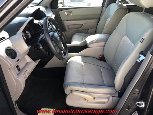 Used 2015 Honda Pilot LX image 11