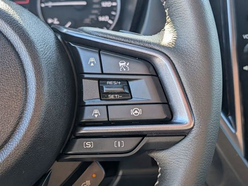 Used 2025 Subaru Forester Limited image 32