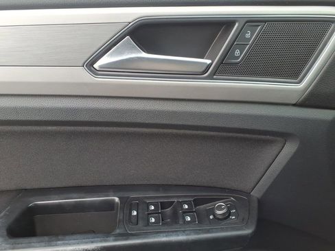 Used 2019 Volkswagen Atlas S FWD image 36
