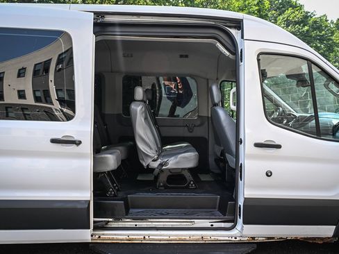 Used 2016 Ford Transit 350 XL RWD image 13