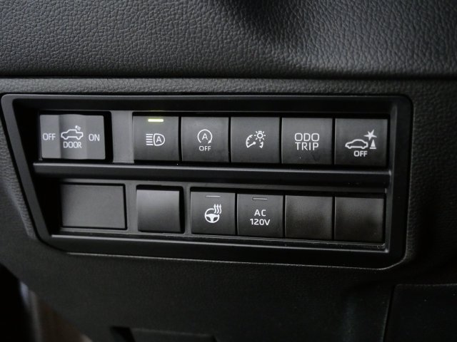 Used 2023 Toyota Tundra Limited w/ TRD Off-Road Package AWD/4WD image 28