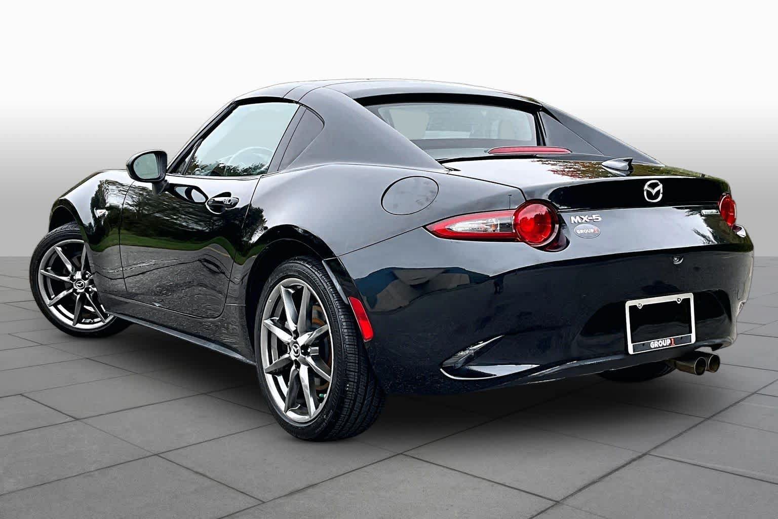 Used 2020 MAZDA MX-5 Miata RF Grand Touring RWD image 12