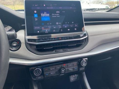 Certified 2023 Jeep Compass Limited w/ Sun and Sound Group image 14