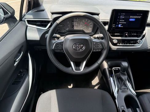 Used 2025 Toyota Corolla SE FWD image 18