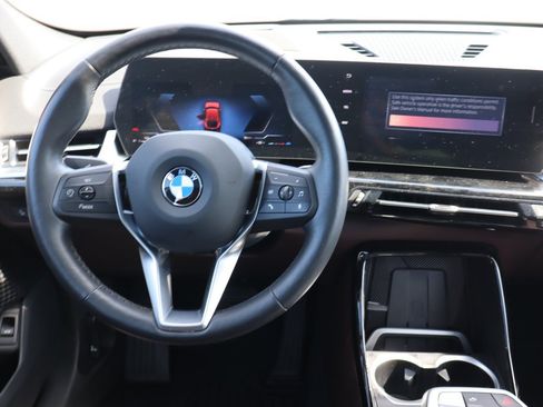 Used 2025 BMW X2 xDrive28i AWD/4WD image 12