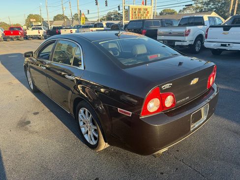 Used 2010 Chevrolet Malibu LTZ w/ HFV6 Engine Package image 6