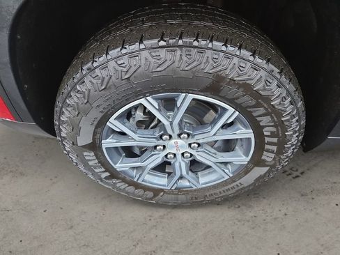 Certified 2024 GMC Acadia AT4 w/ Luxury Package image 9