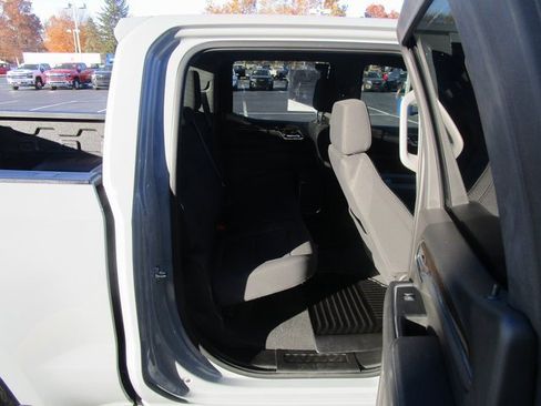 Certified 2024 Chevrolet Silverado 1500 LT image 23