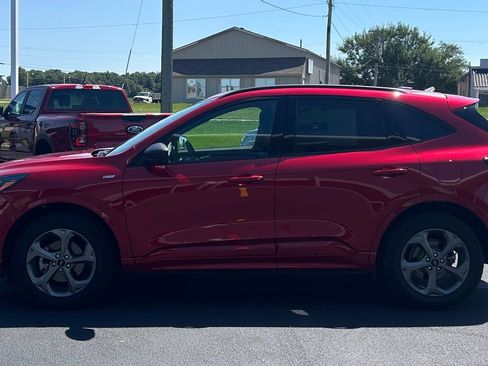 Used 2024 Ford Escape ST-Line w/ Tech Pack #1 AWD/4WD image 4
