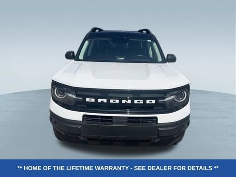 Used 2024 Ford Bronco Sport Outer Banks w/ Tech Package AWD/4WD image 2