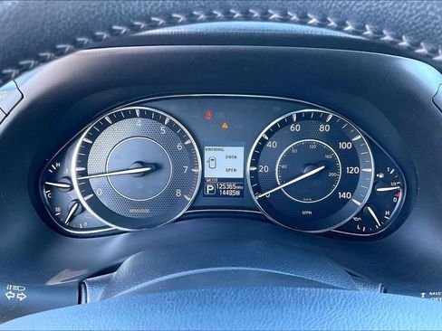 Used 2017 Nissan Armada Platinum image 18