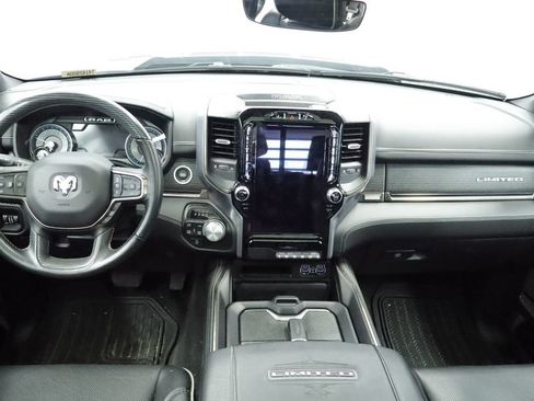 Certified 2020 RAM 1500 Limited w/ Black Appearance Package AWD/4WD image 19
