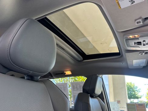 Certified 2024 Toyota Sienna XLE FWD image 16