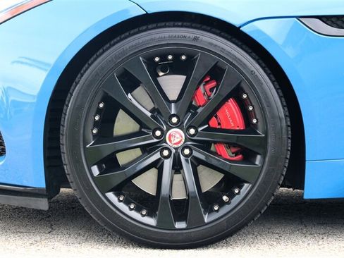Used 2019 Jaguar F-TYPE R AWD/4WD image 36