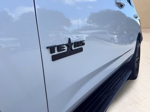 Used 2021 Chevrolet Tahoe Premier w/ Texas Edition RWD image 5