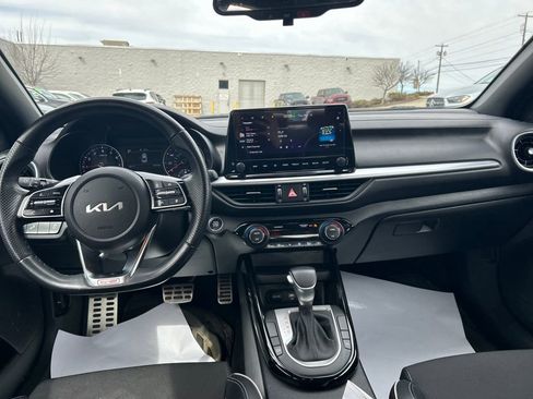 Used 2023 Kia Forte GT-Line w/ GT-Line Technology Package FWD image 13