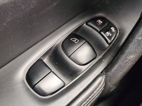 Used 2018 Nissan Rogue SL image 21