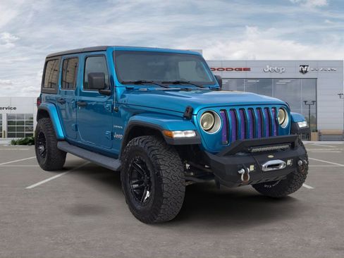 Used 2020 Jeep Wrangler Unlimited Sahara AWD/4WD image 7