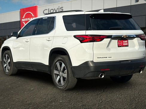 Used 2023 Chevrolet Traverse LT w/ LT Premium Package image 7