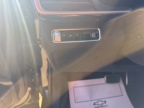 Certified 2025 Buick Envision Sport Touring image 13