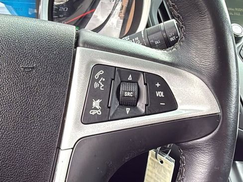 Used 2017 Chevrolet Equinox LT w/ Convenience Package image 31