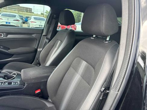 Used 2023 Honda Civic Sport image 7