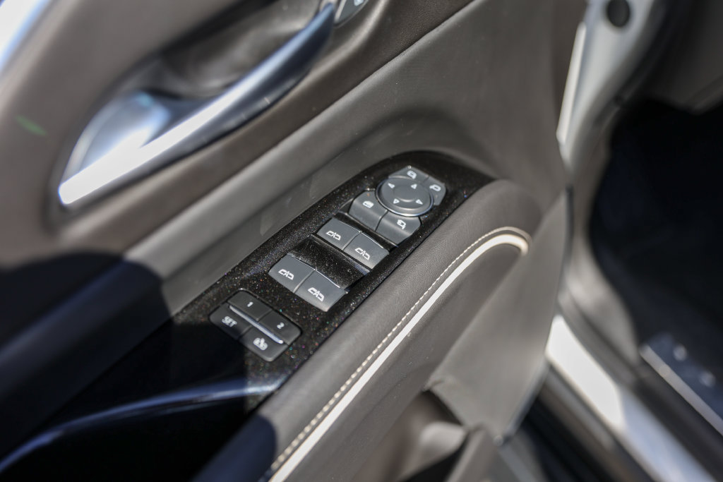 Used 2024 Cadillac Escalade Sport AWD/4WD image 22