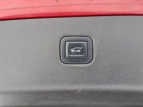 Used 2022 Chevrolet Blazer LT image 11