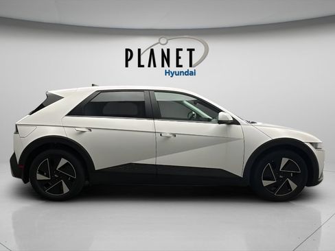 New 2026 Hyundai Ioniq 5 SEL AWD/4WD image 7