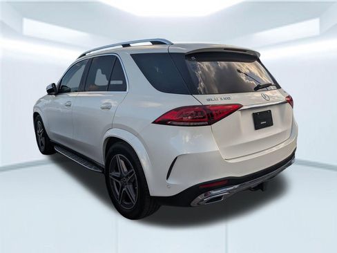 Used 2022 Mercedes-Benz GLE 350 4MATIC w/ AMG Line Exterior image 2