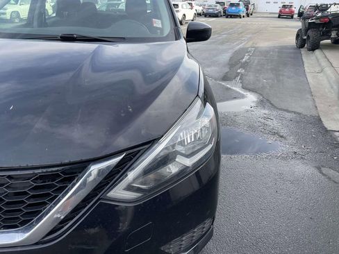 Used 2019 Nissan Sentra SV image 12