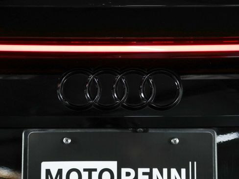 Used 2022 Audi RS Q8 AWD/4WD image 22