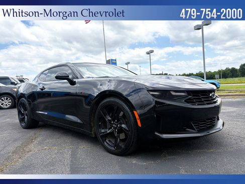 Used 2021 Chevrolet Camaro LT RWD image 3