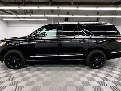 Used 2023 Lincoln Navigator L Reserve w/ Equipment Group 201A image 13