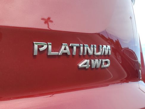 Used 2023 Nissan Pathfinder Platinum w/ Cargo Package AWD/4WD image 7