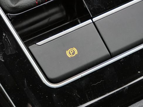 Certified 2024 Volkswagen GTI S image 28