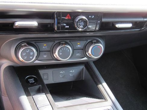 Certified 2025 Nissan Kicks SV w/ Illumination Package image 24