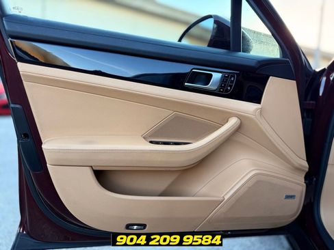 Used 2020 Porsche Panamera 4 AWD/4WD image 25