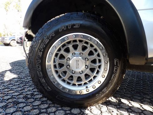 Used 2017 Ford F250 XLT image 30