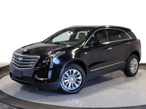 Used 2017 Cadillac XT5 FWD image 1