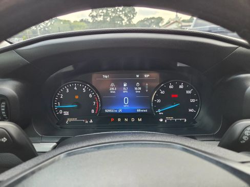 Used 2020 Ford Explorer XLT w/ Comfort Package AWD/4WD image 18